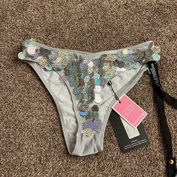 PrettyLittleThing Sequin High Leg Bikini Bottom - Picture 5 of 8